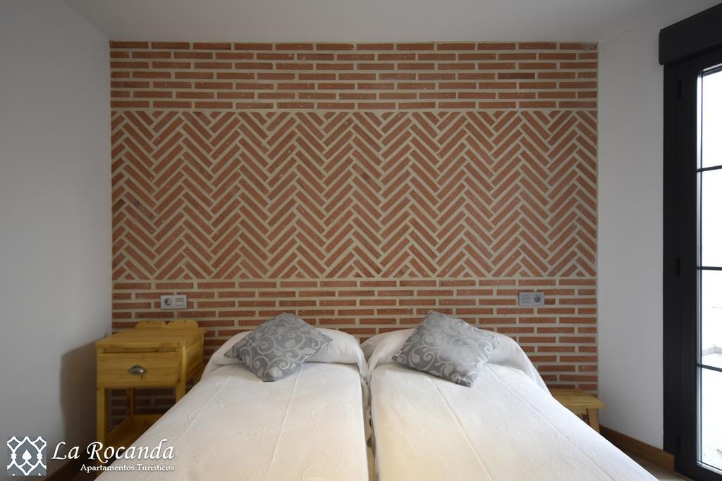 Apartamentos La Rocanda Coca Dış mekan fotoğraf