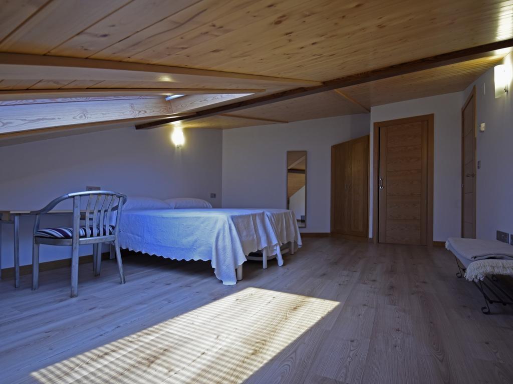 Apartamentos La Rocanda Coca Dış mekan fotoğraf